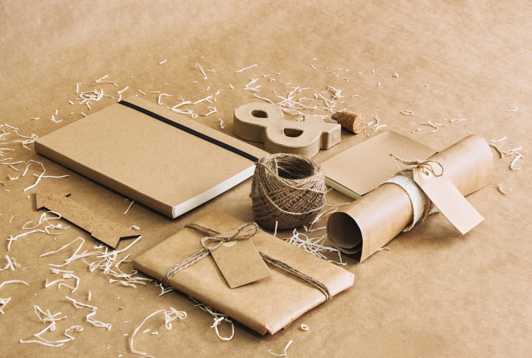 Come Raccontare il Tuo Brand Attraverso i Dettagli: Packaging, Biglietti da Visita e Moodboard